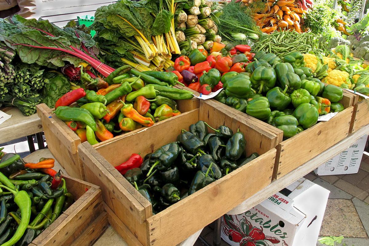 Westchester's Farmers' Markets Stock Fresh Fruits & Veggies