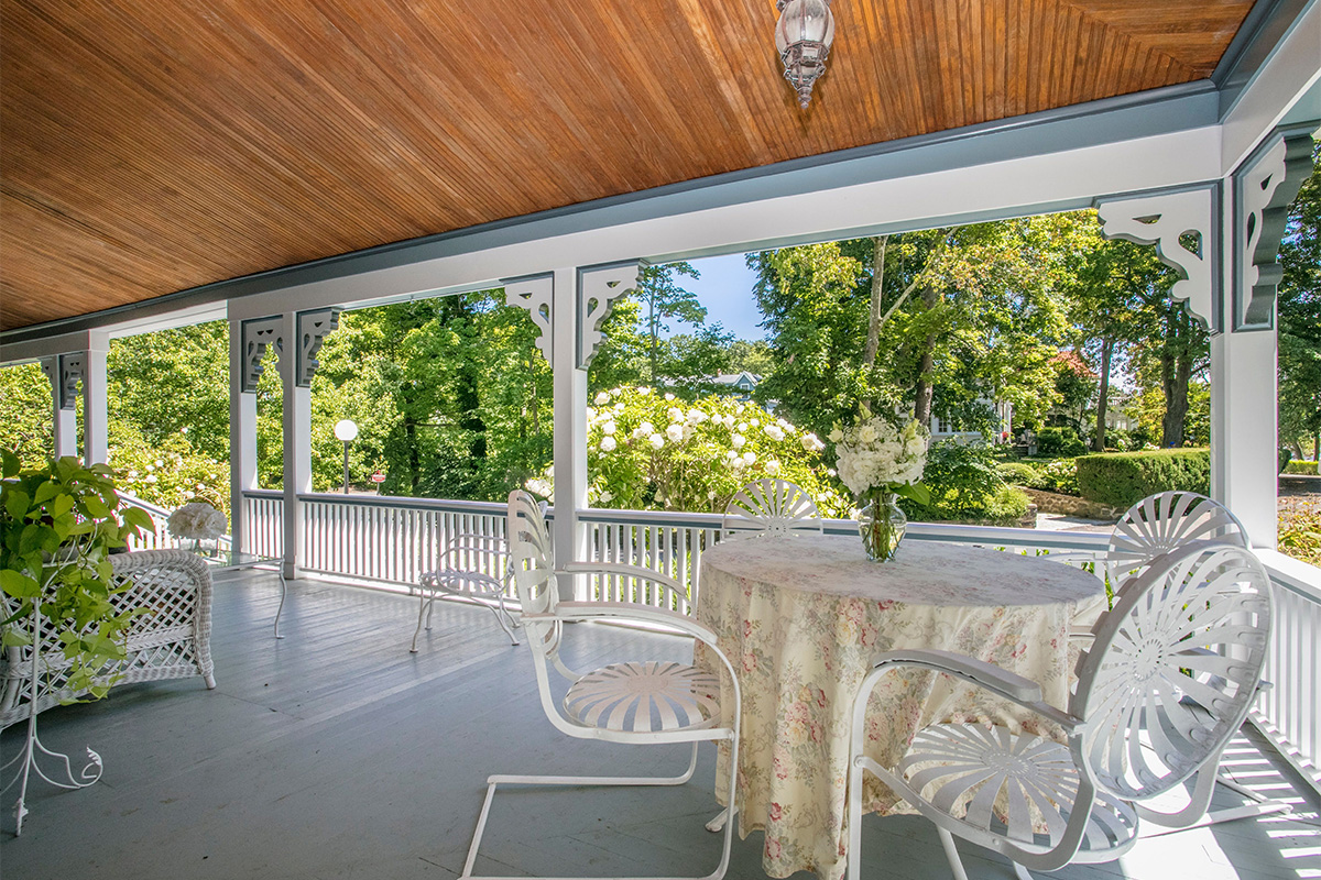 porch