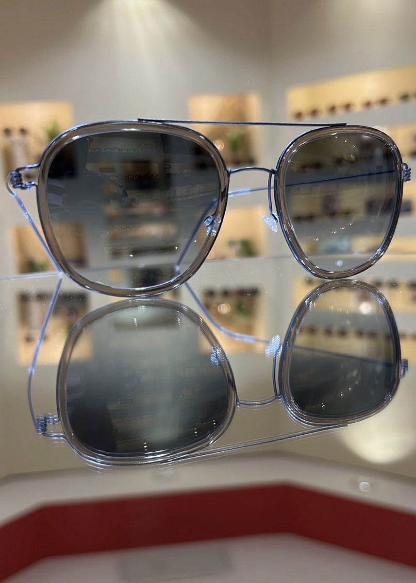 eyeglasses