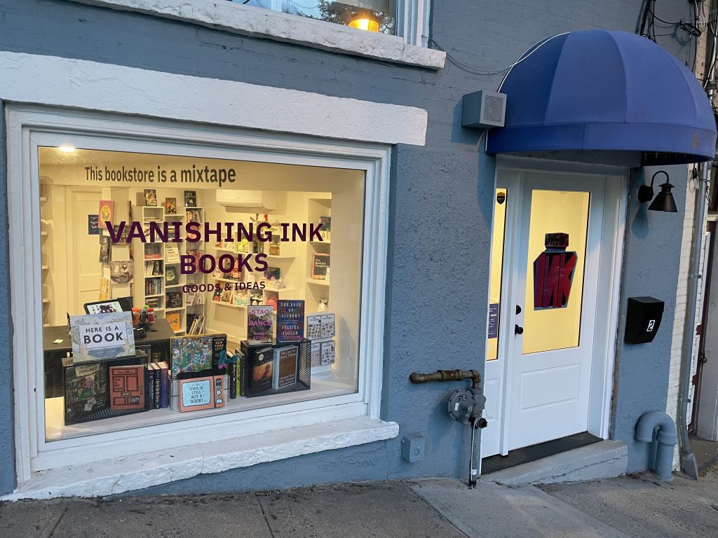 The exterior of Vanishing Ink Books