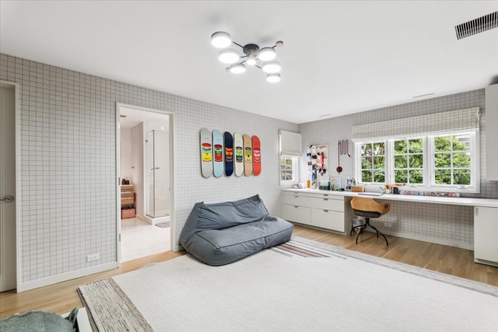 Third-floor bedroom