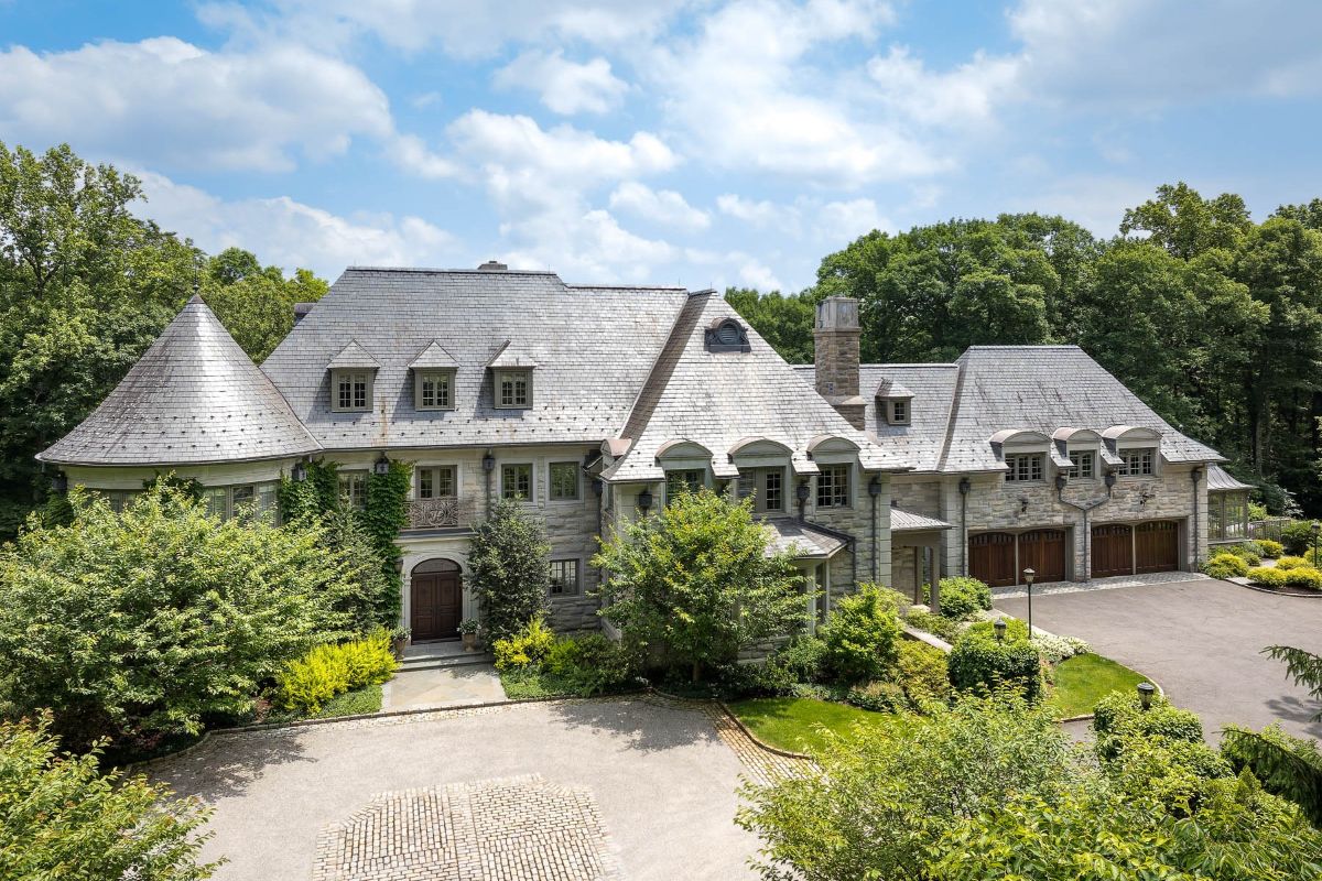 Knicks NBA Star Allan Houston Lists Estate on the Market in Armonk