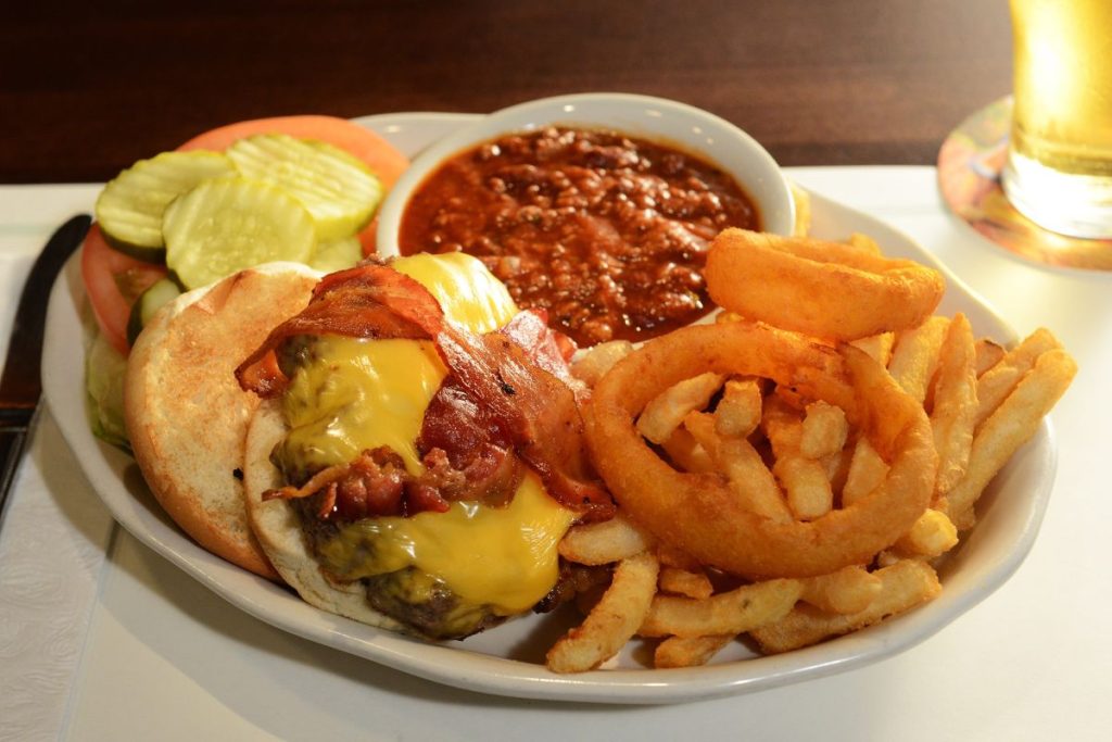 Piper’s Kilt: The Quiet Legacy of a Bronx Burger Institution